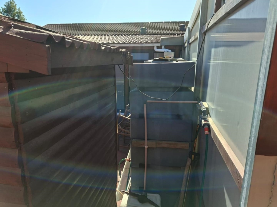 5 Bedroom Property for Sale in Protea Heights Western Cape